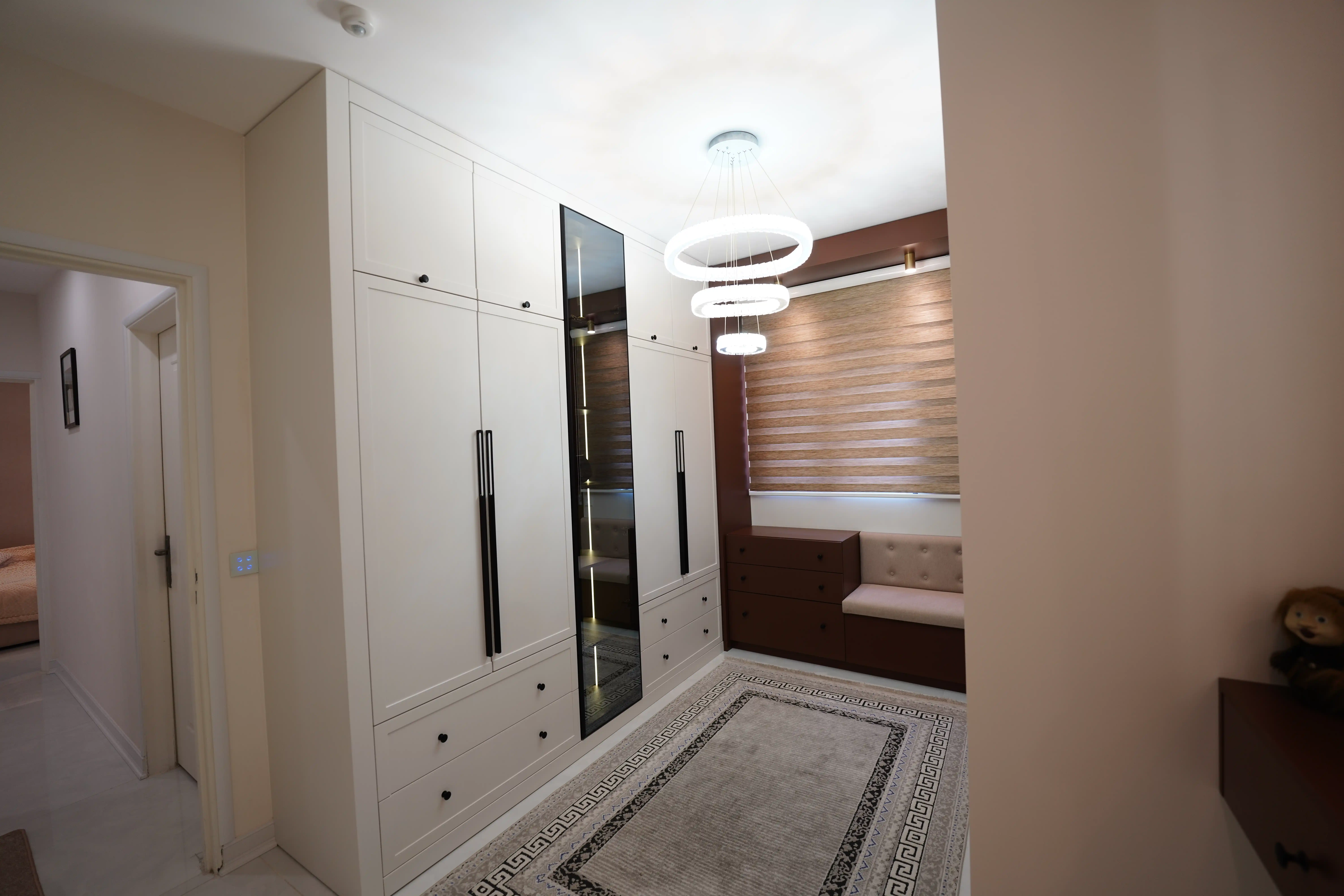 Closet Room Design